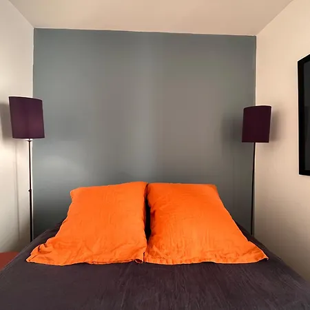 Lumineux Pres De La Avec Wifi, En Plein Centre-ville De - Fr-1-239-875 *